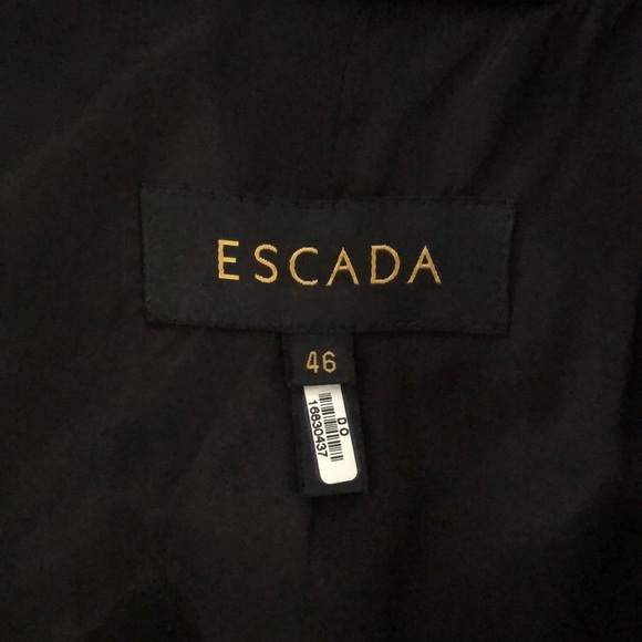 Escada jacket - Picture 15 of 15